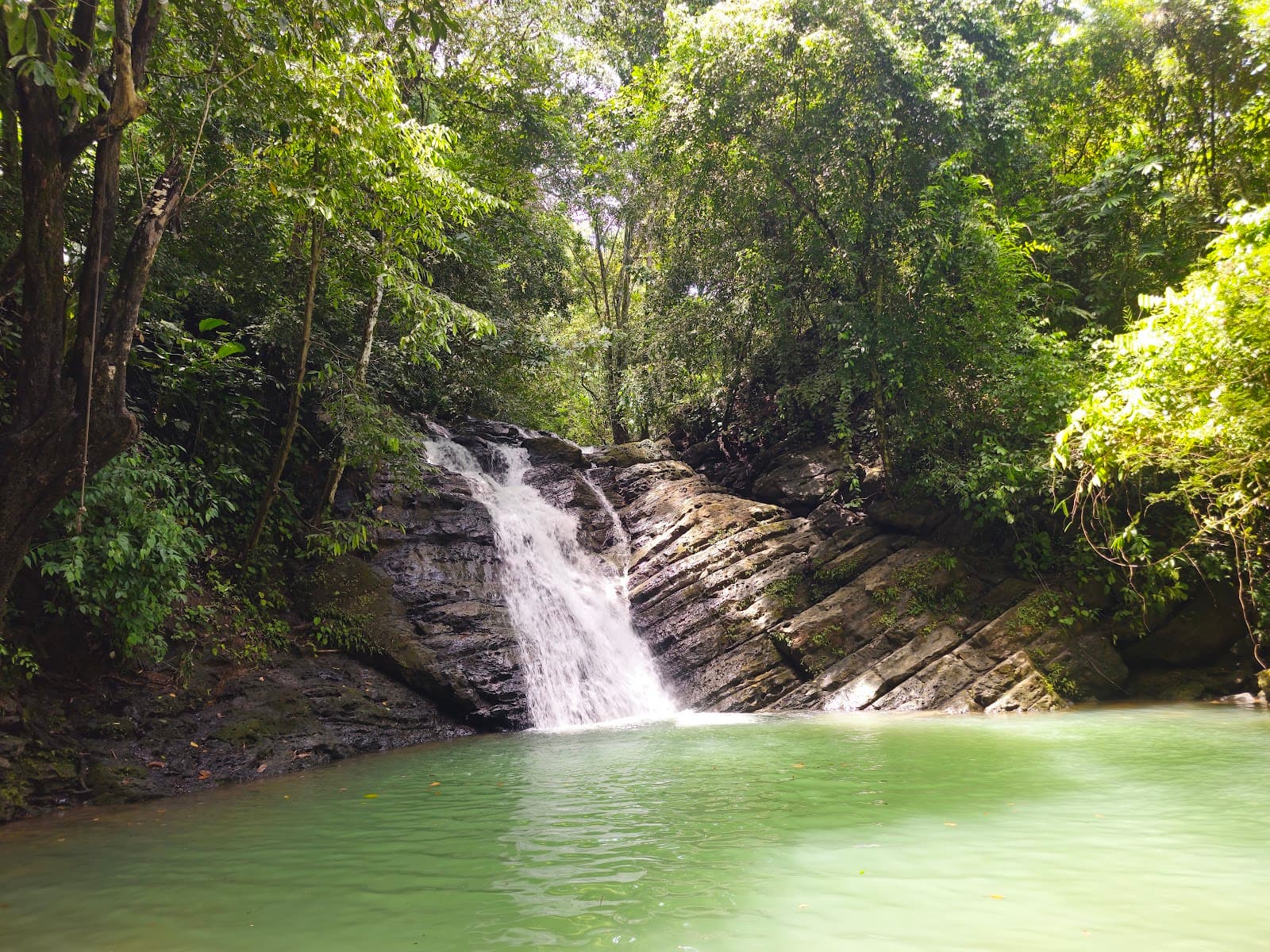 Poza Azul Waterfall - Image 1