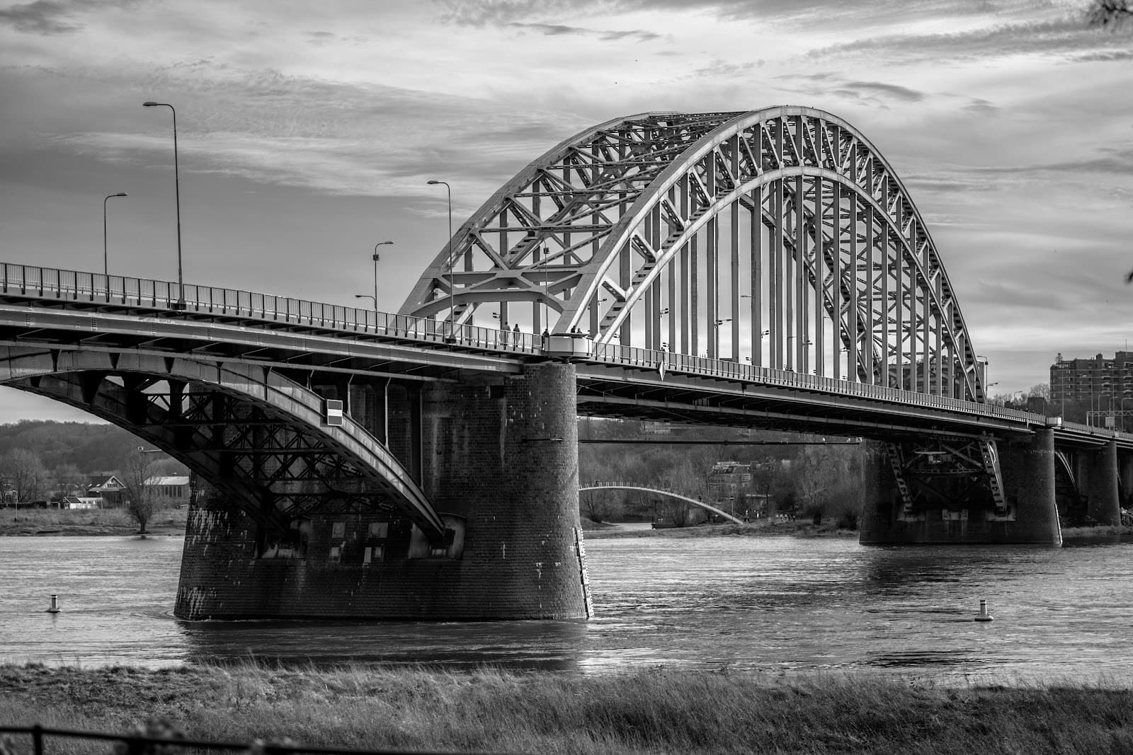 Snelbinder (Rail & Cycle Bridge) - Image 1