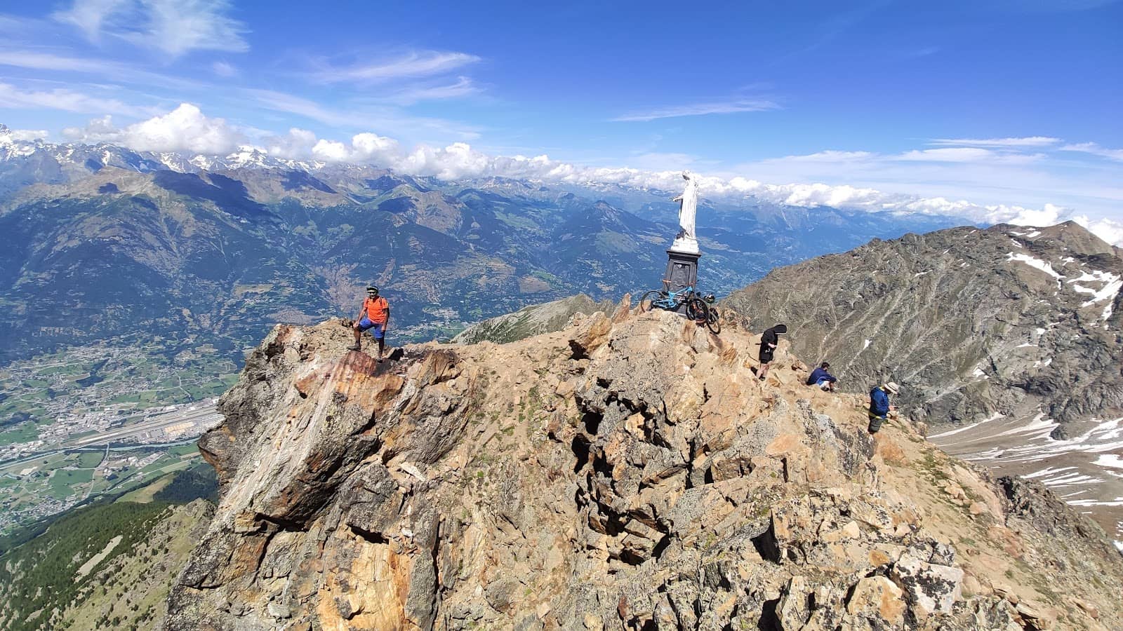 Challenging Ascent Route