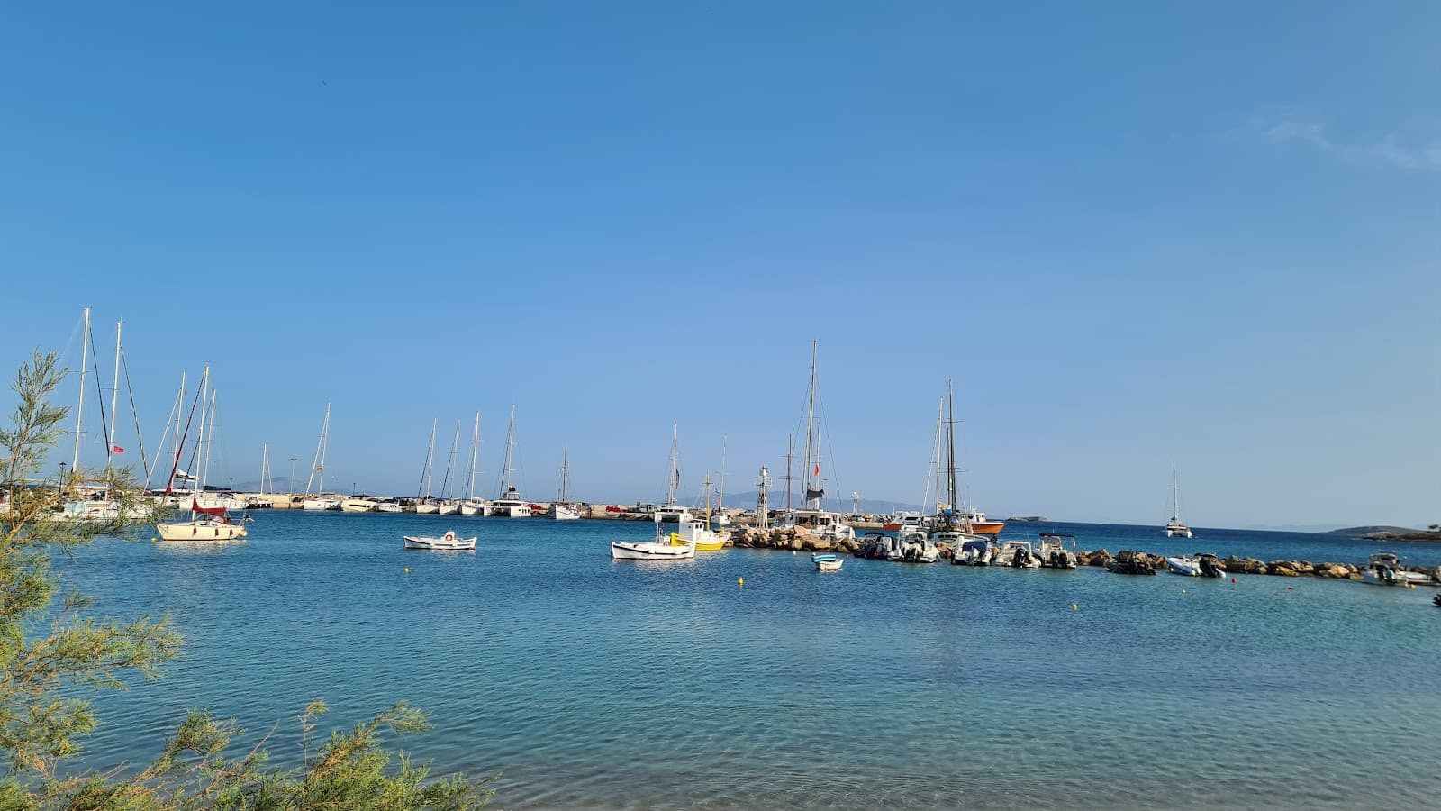 Piso Livadi Harbor - Image 1