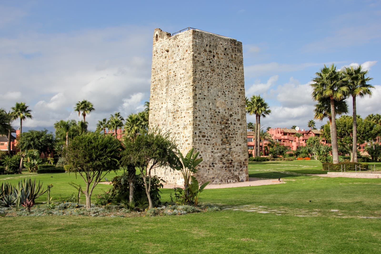 Torre de Guadalmansa - Image 1