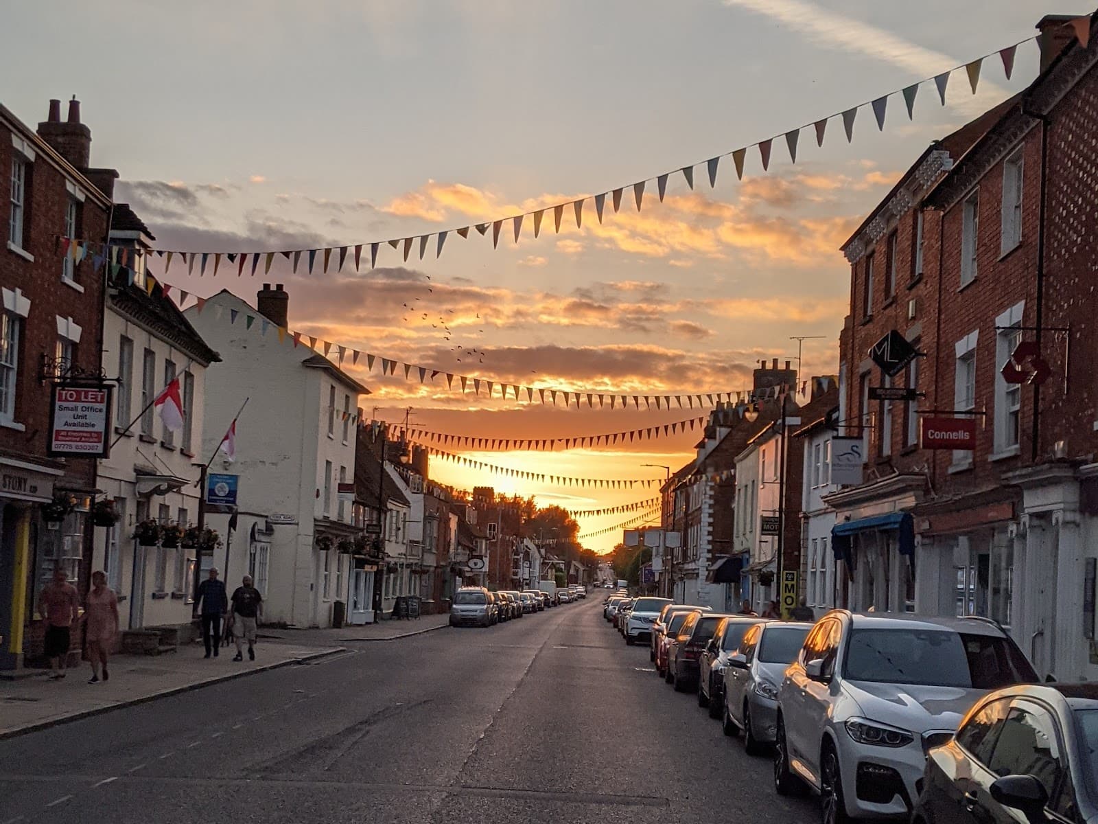 Stony Stratford - Image 1