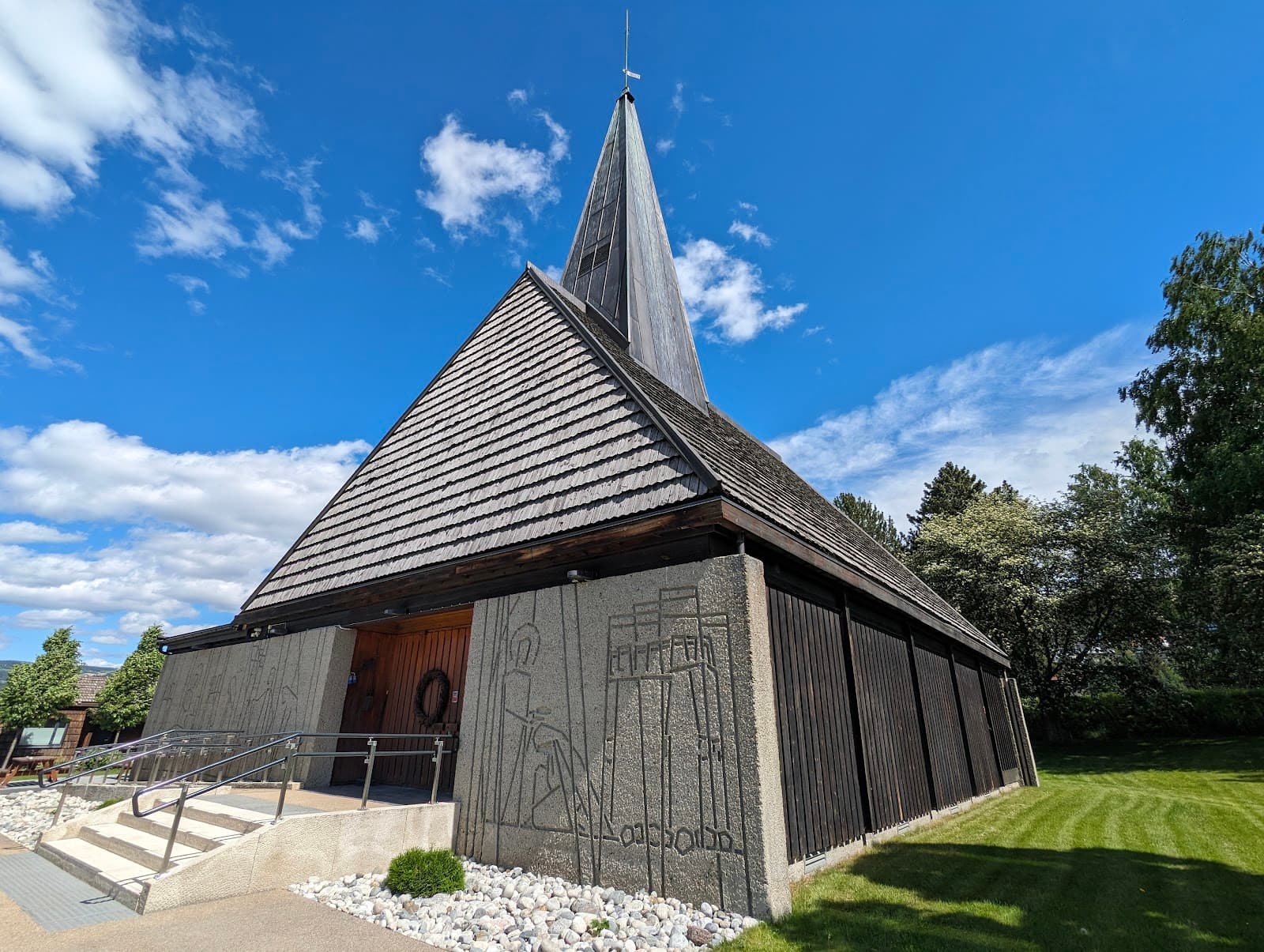 Søre Ål Church - Image 1