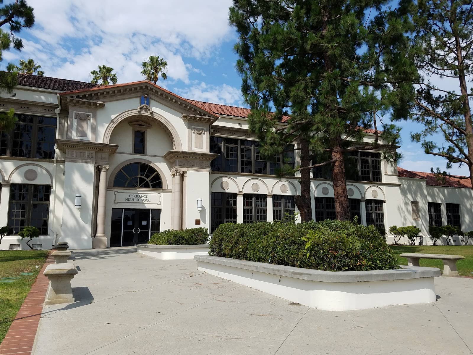 Beverly Hills, 90210's West Beverly High