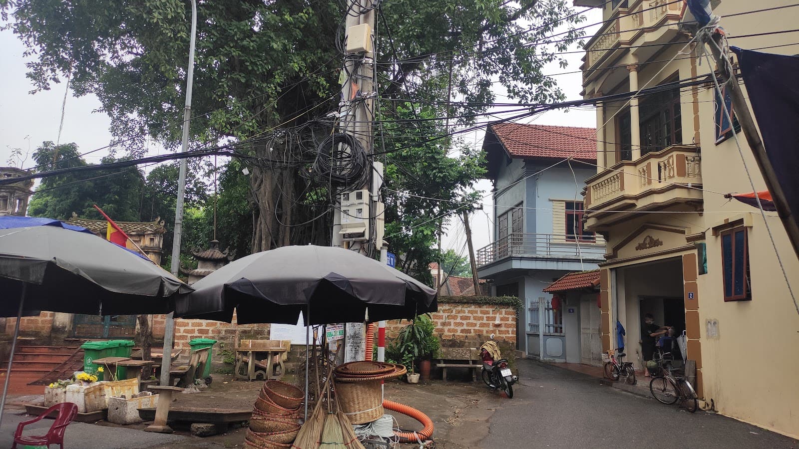 Duong Lam Ancient Village Hanoi - Image 1
