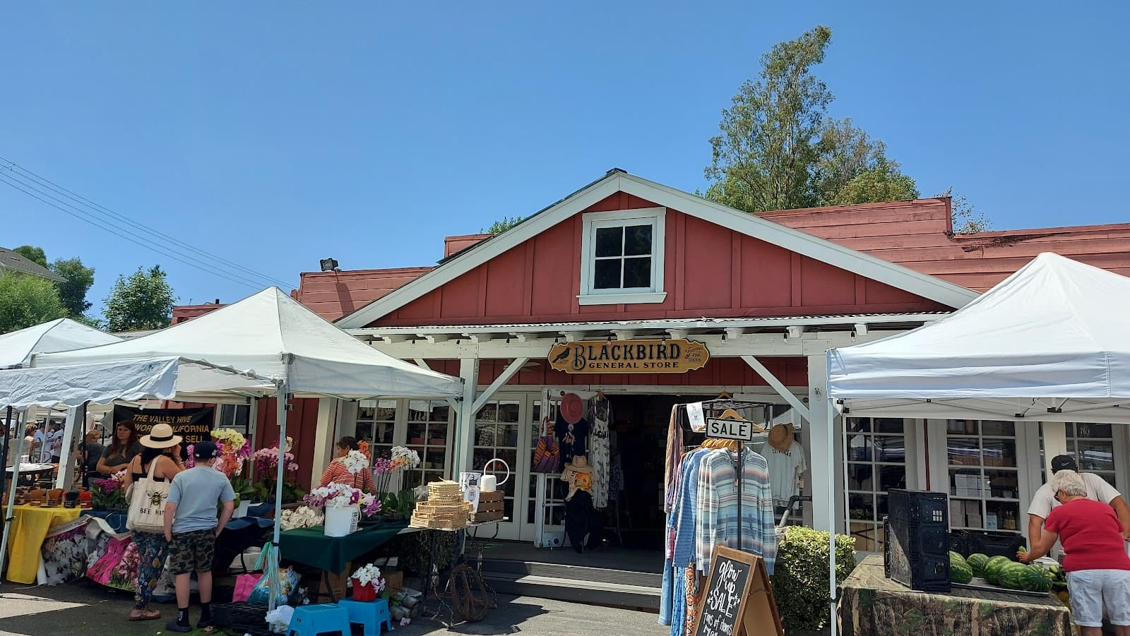 Calabasas Farmers Market - Image 1