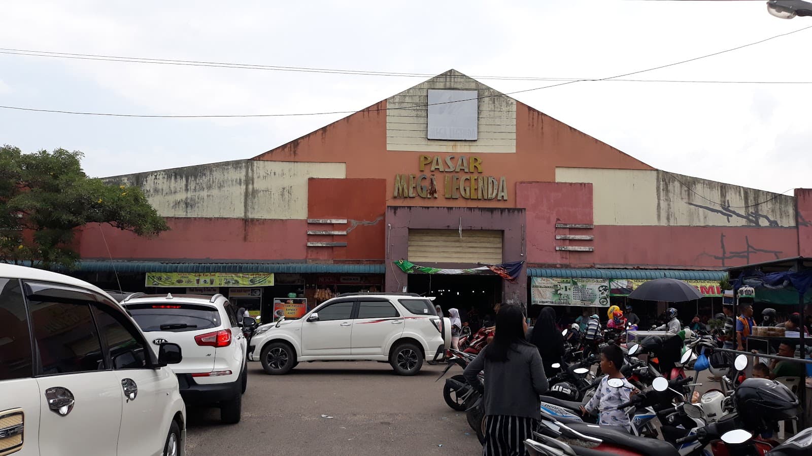 Pasar Mega Legenda - Image 1