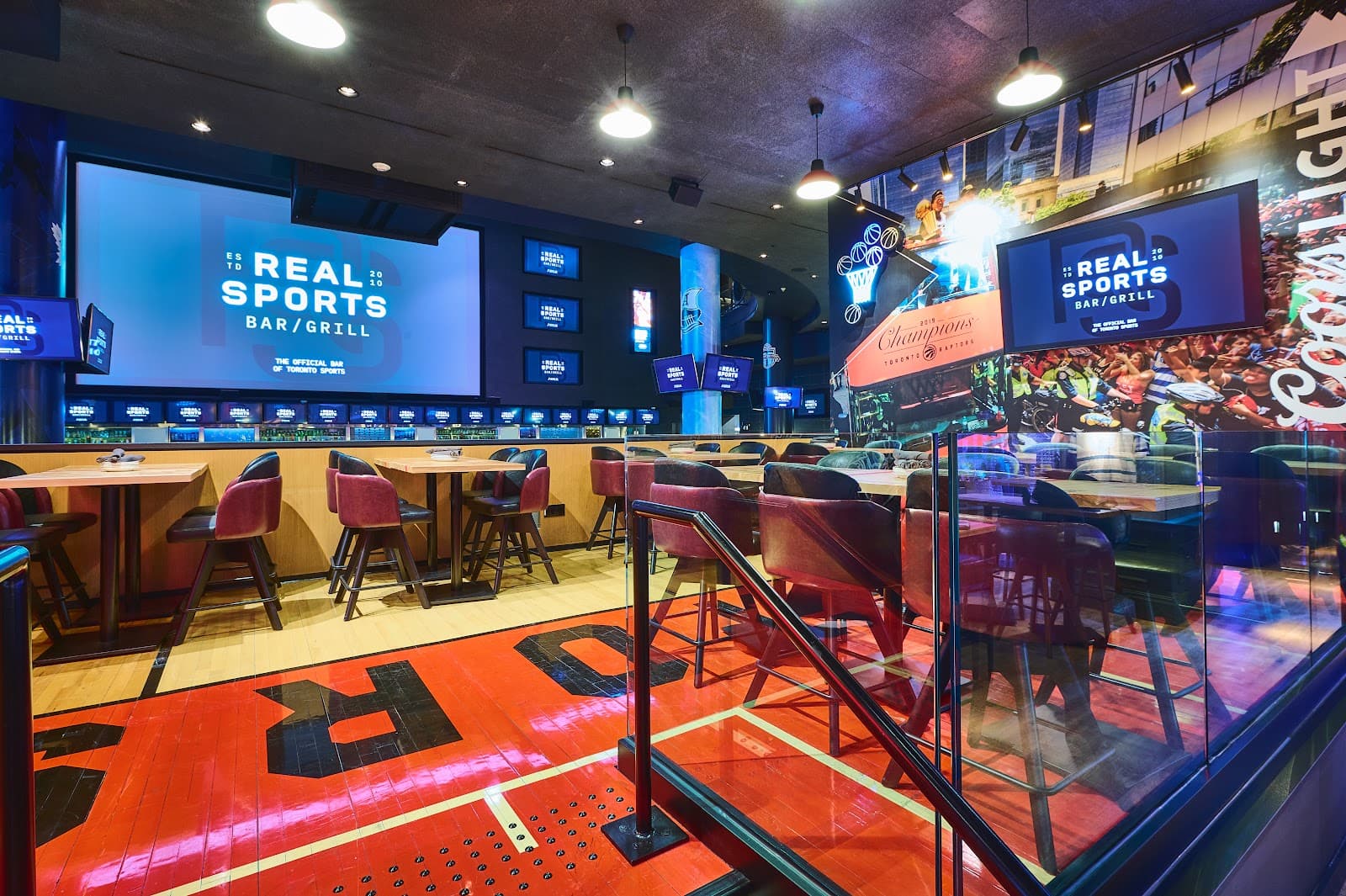 Real Sports Bar & Grill - Image 1