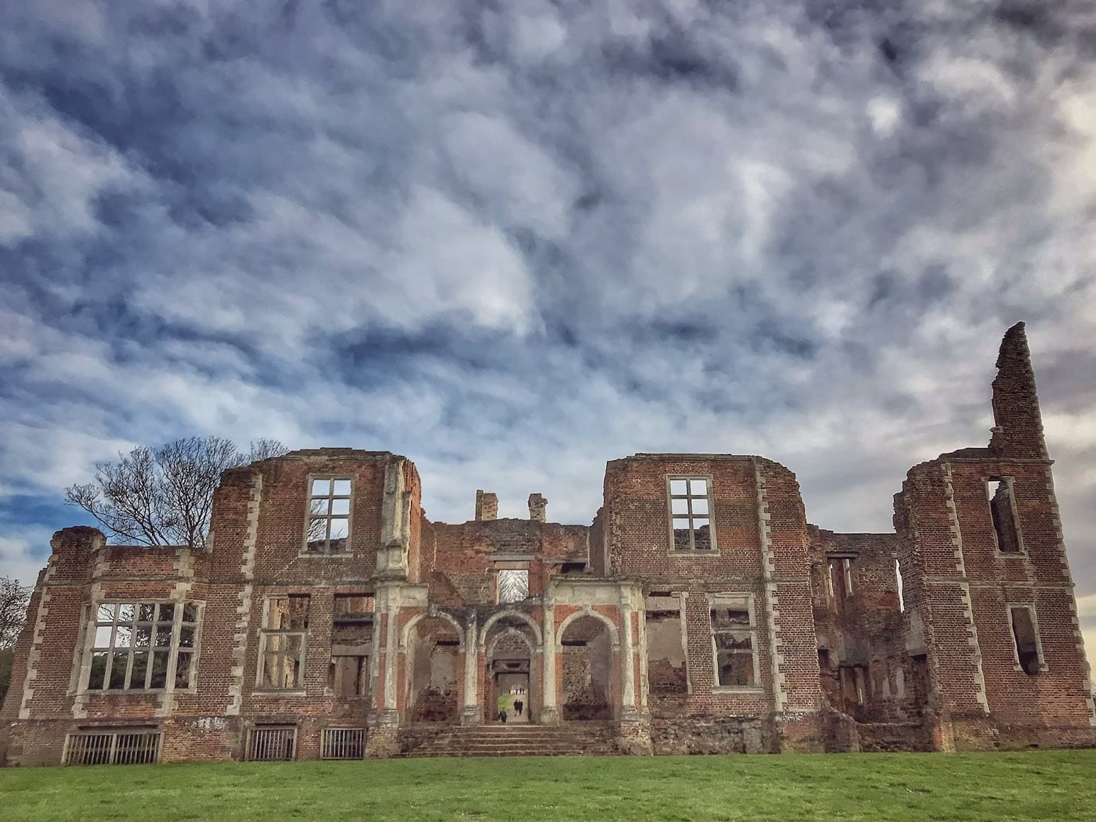 Houghton House Bedfordshire - Image 1