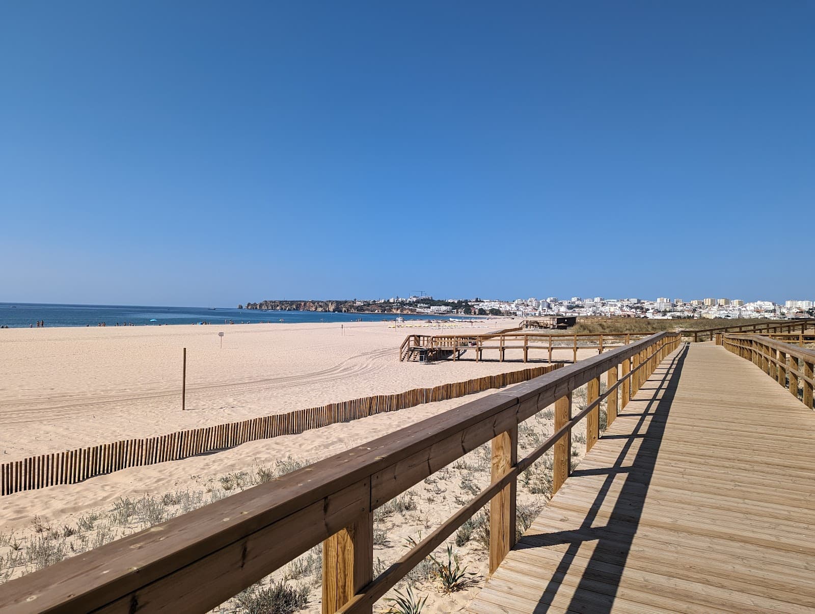 Menir da Meia Praia - Image 1