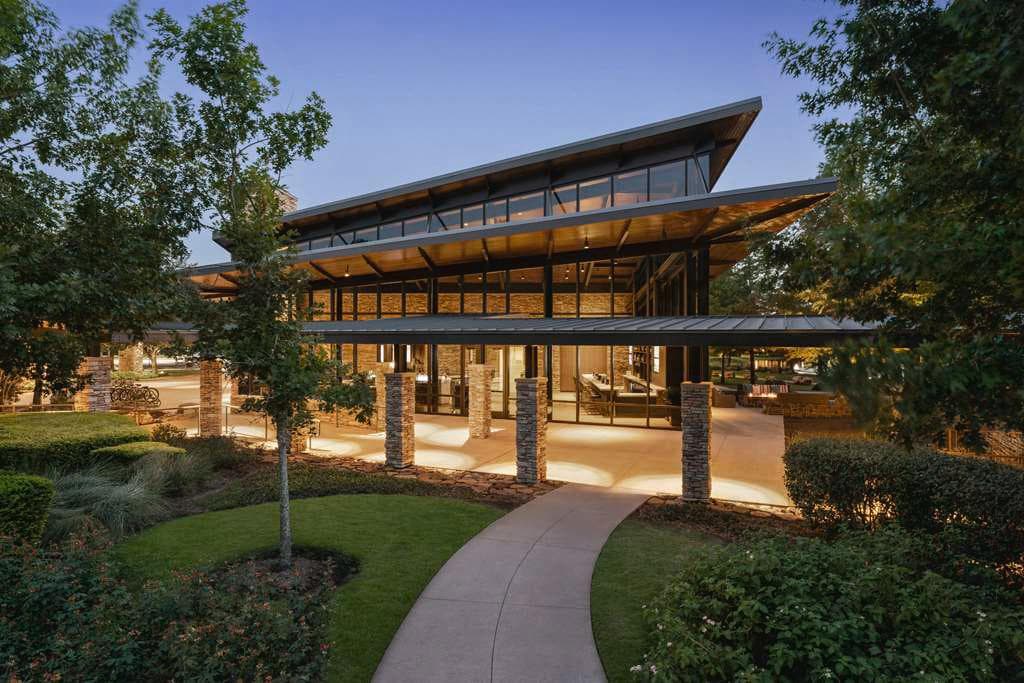 The Woodlands Resort - Image 1