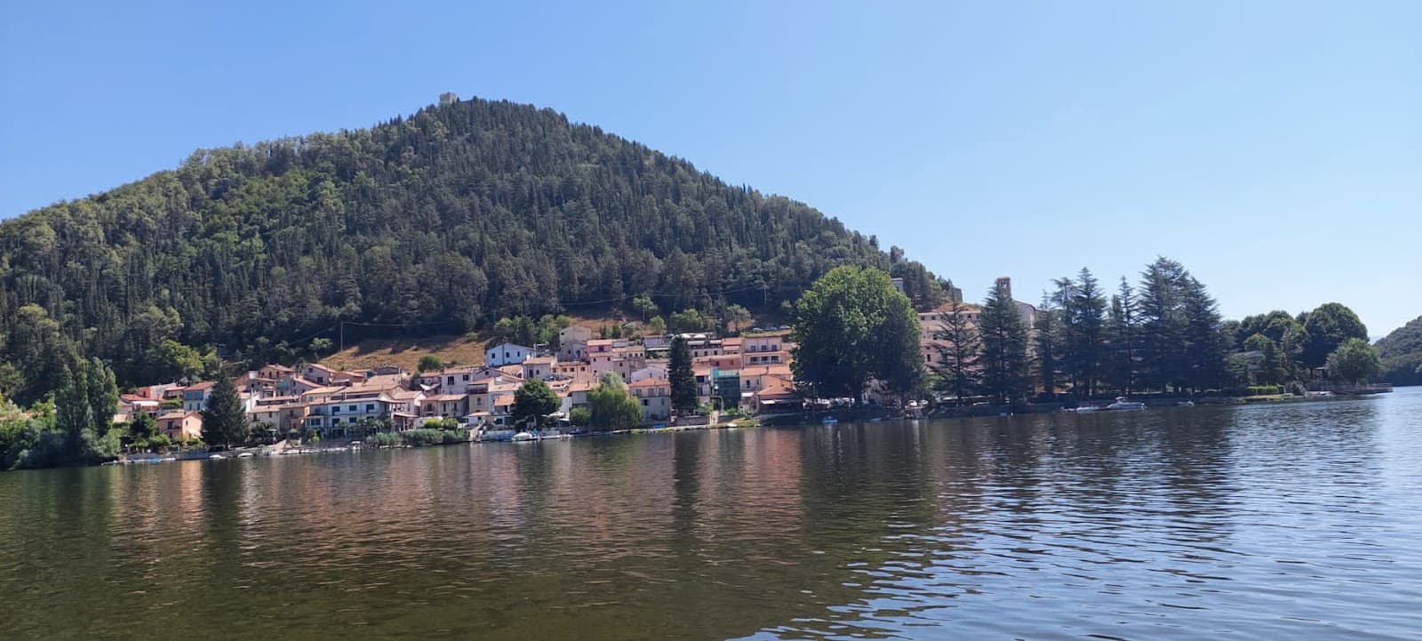 Borgo di Piediluco - Image 1