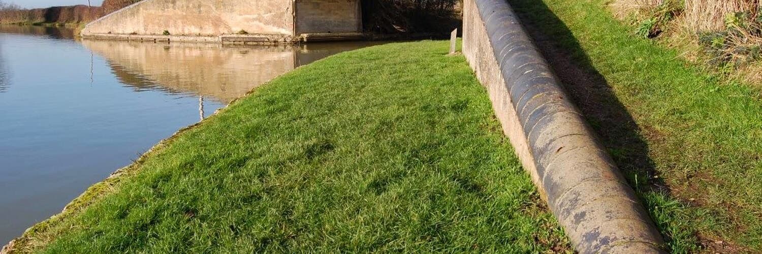 Napton Locks - Image 1