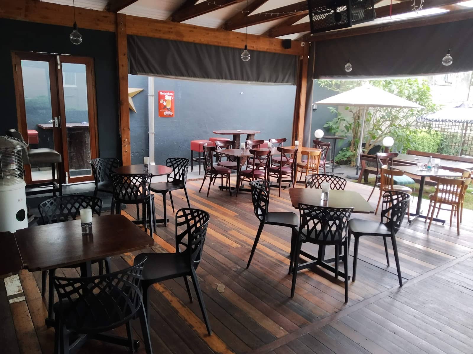 Vibrant Cocktail Bar