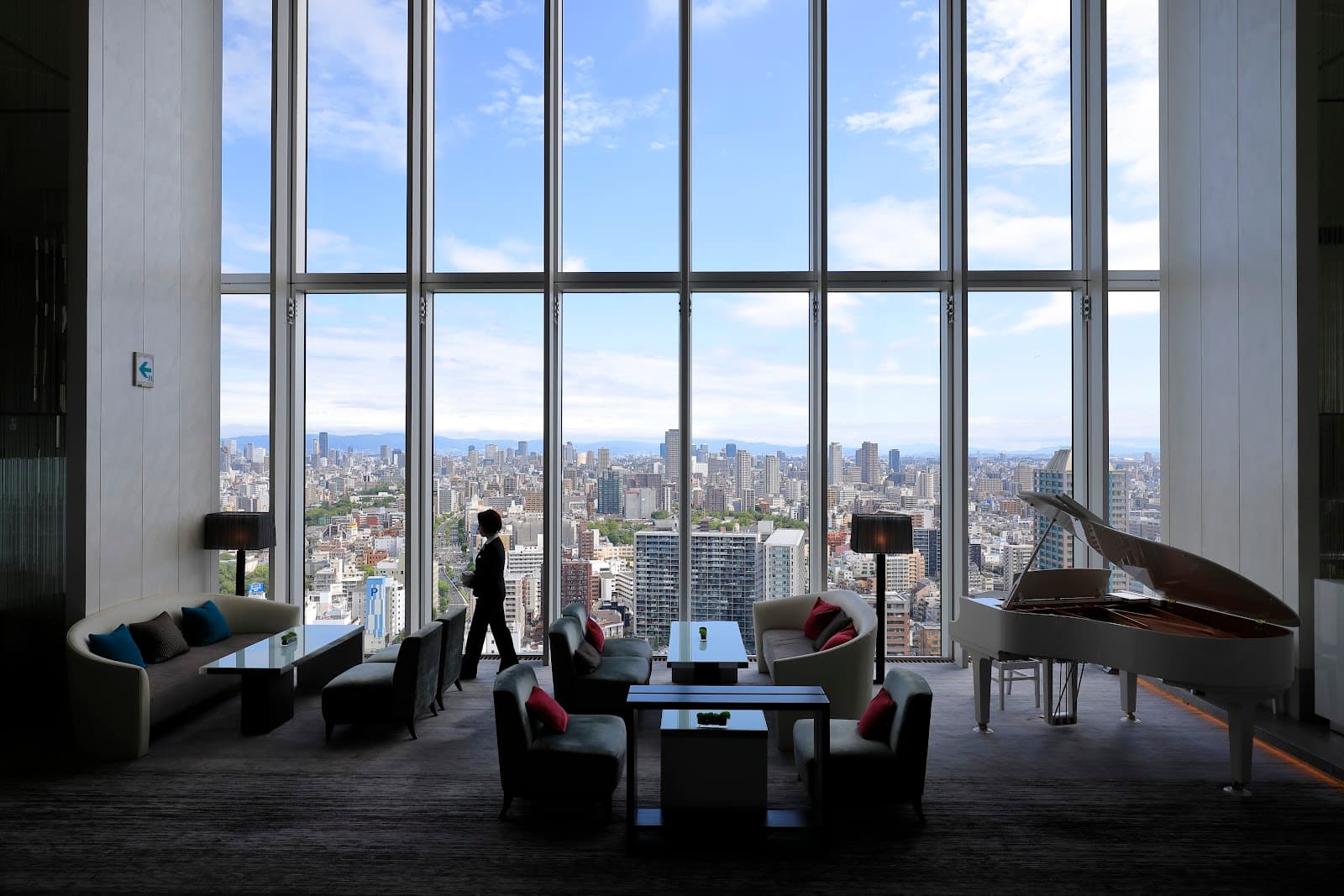 Abeno Harukas Marriott Lobby Bar - Image 1