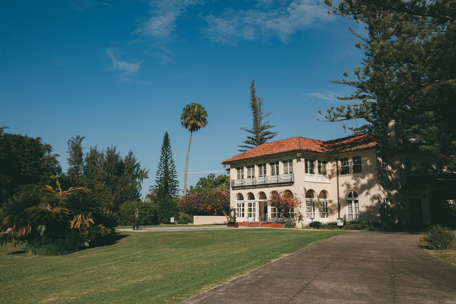 Hui No'eau Visual Arts Center - Image 1