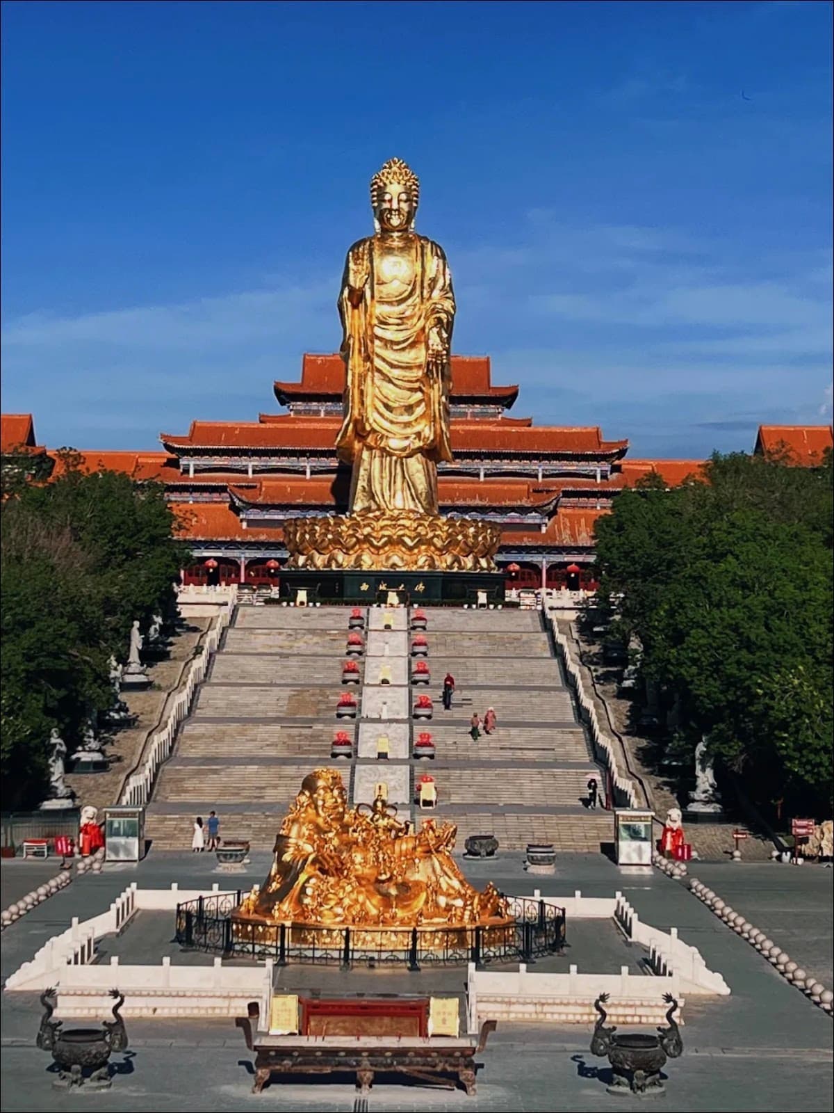 Hongguangshan Grand Buddha - Image 1