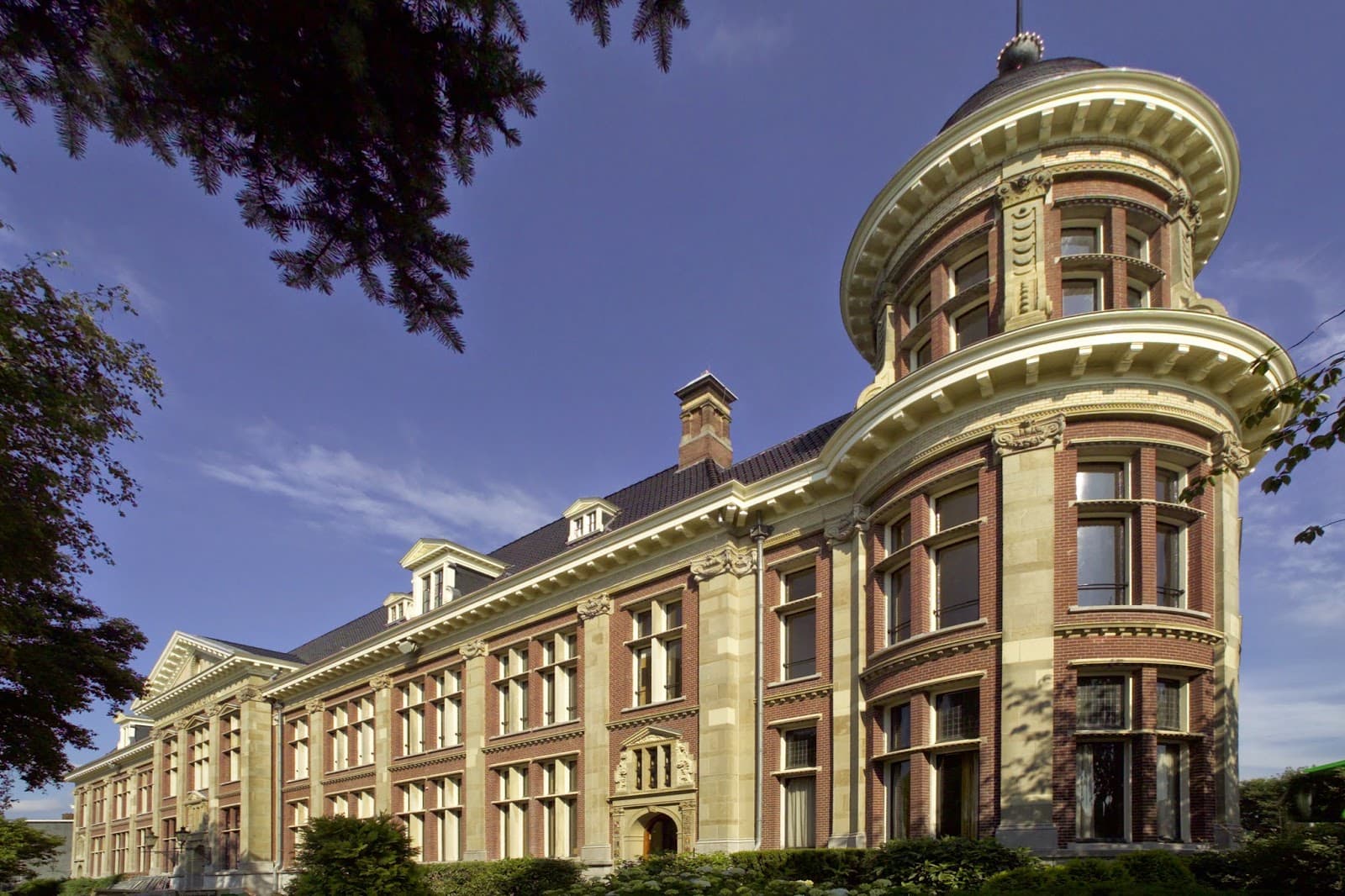 The Muntgebouw - Image 1