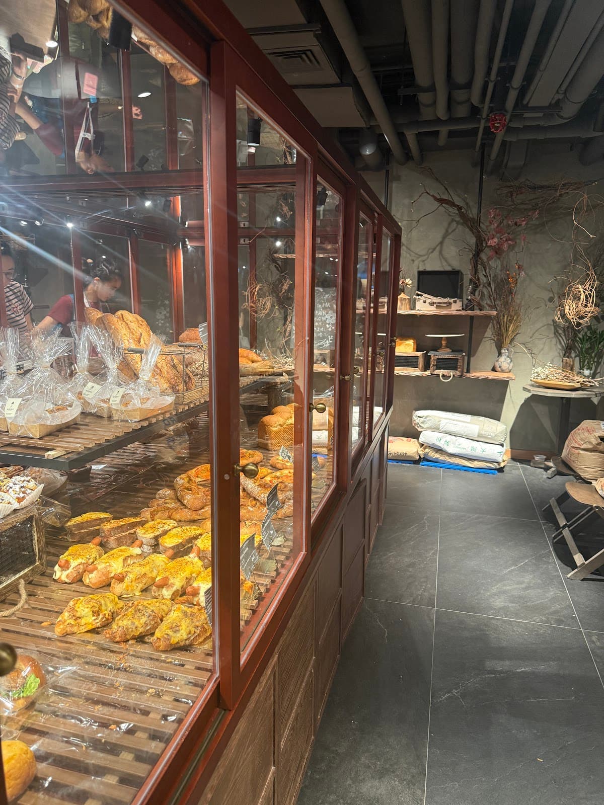 Various dessert shops (e.g., MilkFill, Moropain) - Image 1