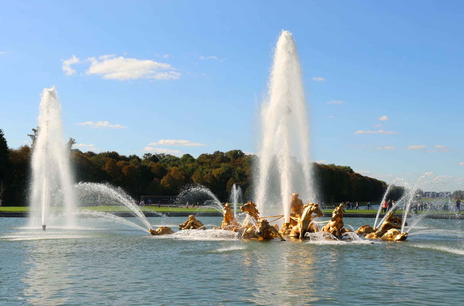 Apollo Fountain - Image 1