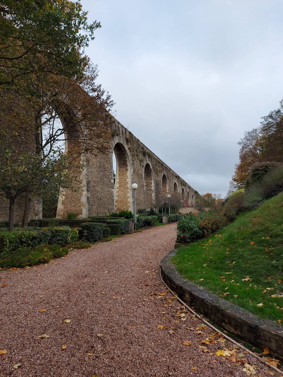 Scenic Walk to the Seine