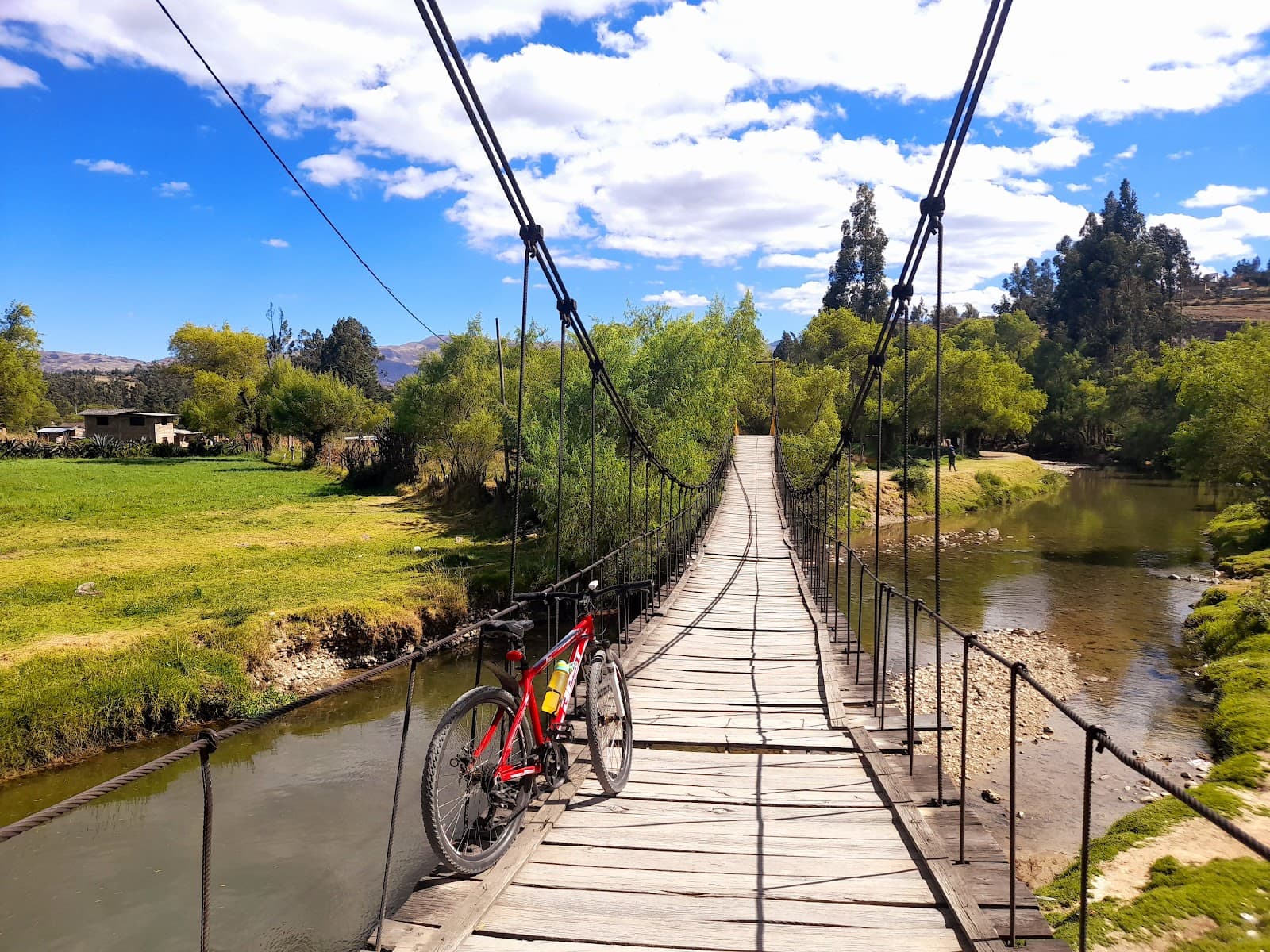 Puente Colgante Tres Molinos - Image 1