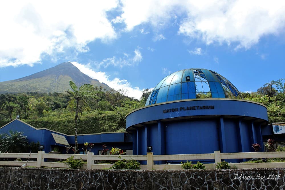 Mayon Planetarium - Image 1