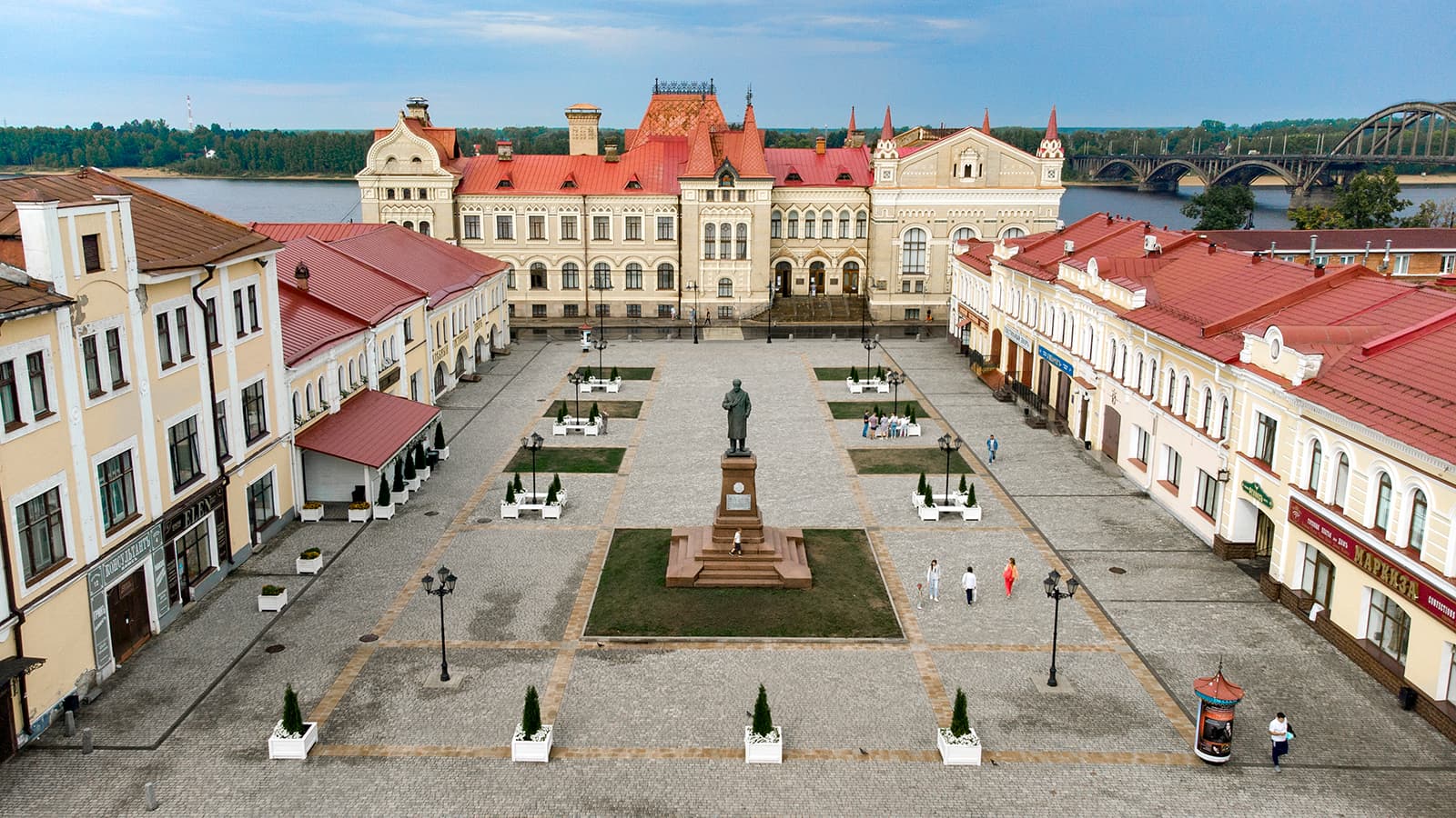 Red Square - Image 1