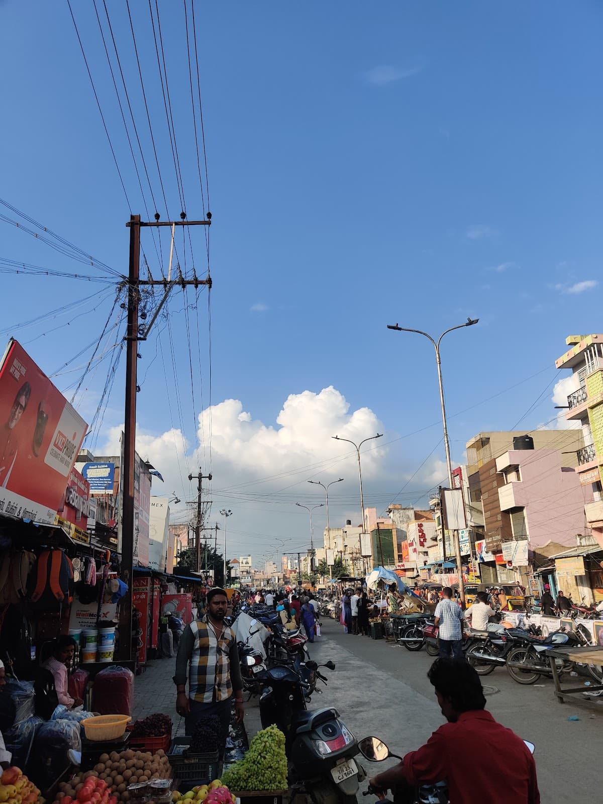 Long Bazaar, Vellore - Image 1