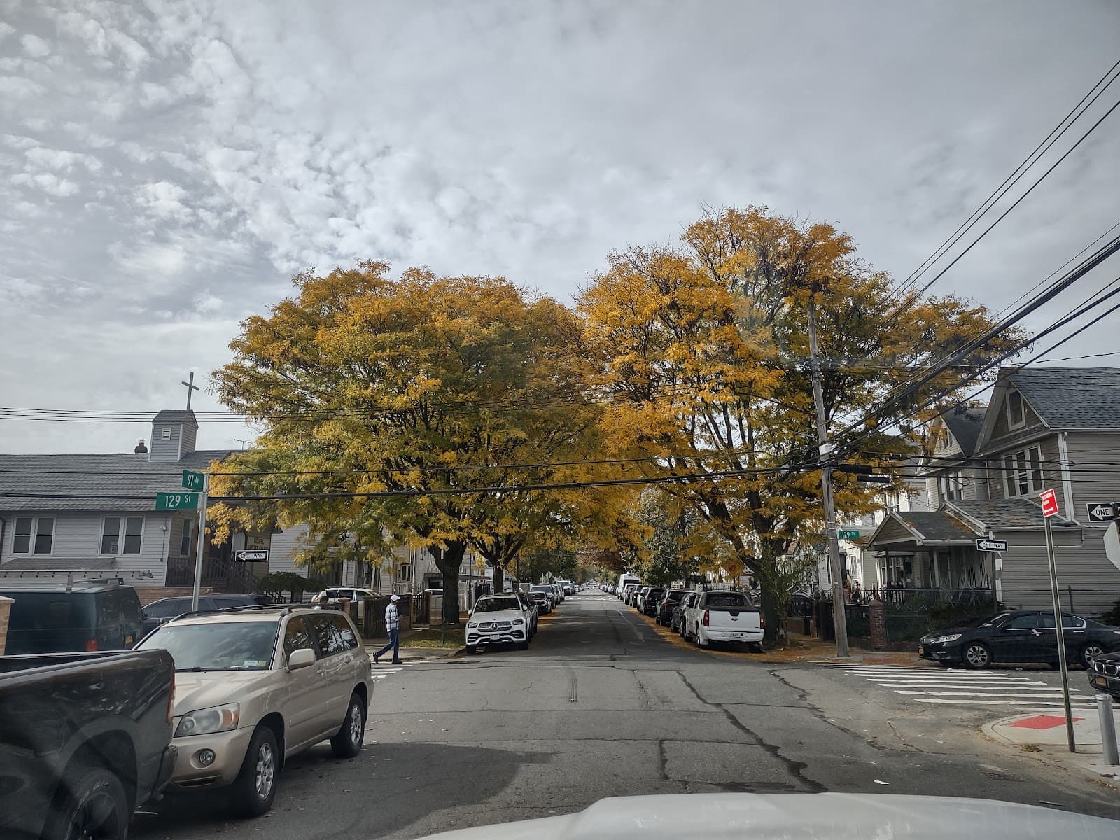 Richmond Hill - Image 1