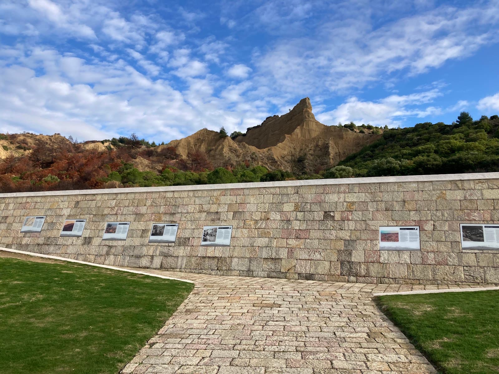 Anzac Commemorative Site - Image 1