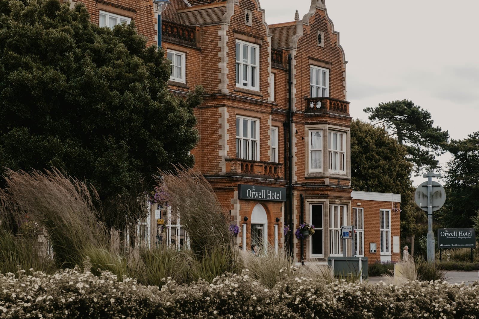Orwell Hotel - Image 1