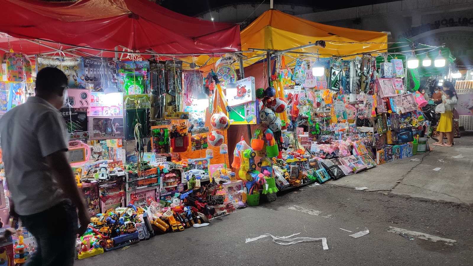 Quy Nhon Night Market Quy Nhon - Image 1