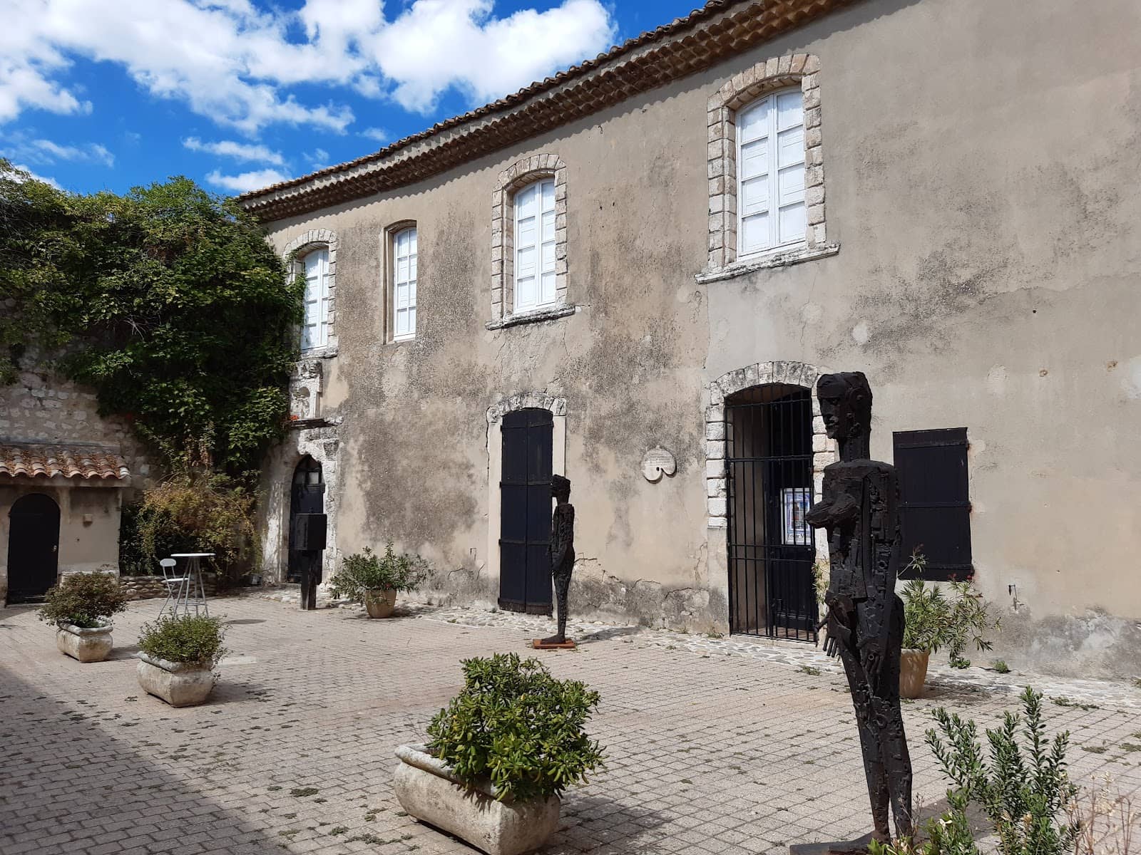 Temporary Art Exhibitions