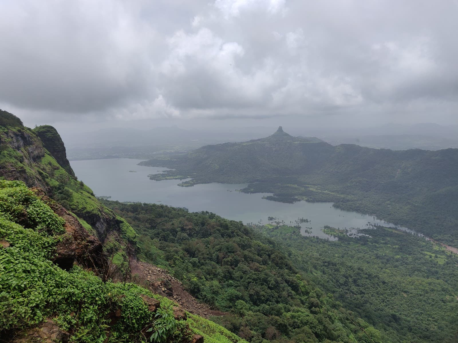 Belvedere Point - Image 1