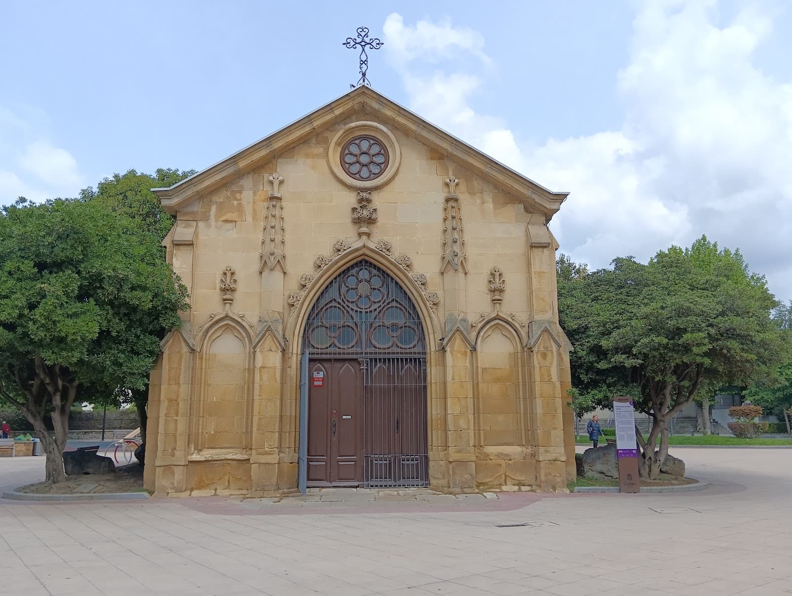 Santa Ana Hermitage - Image 1