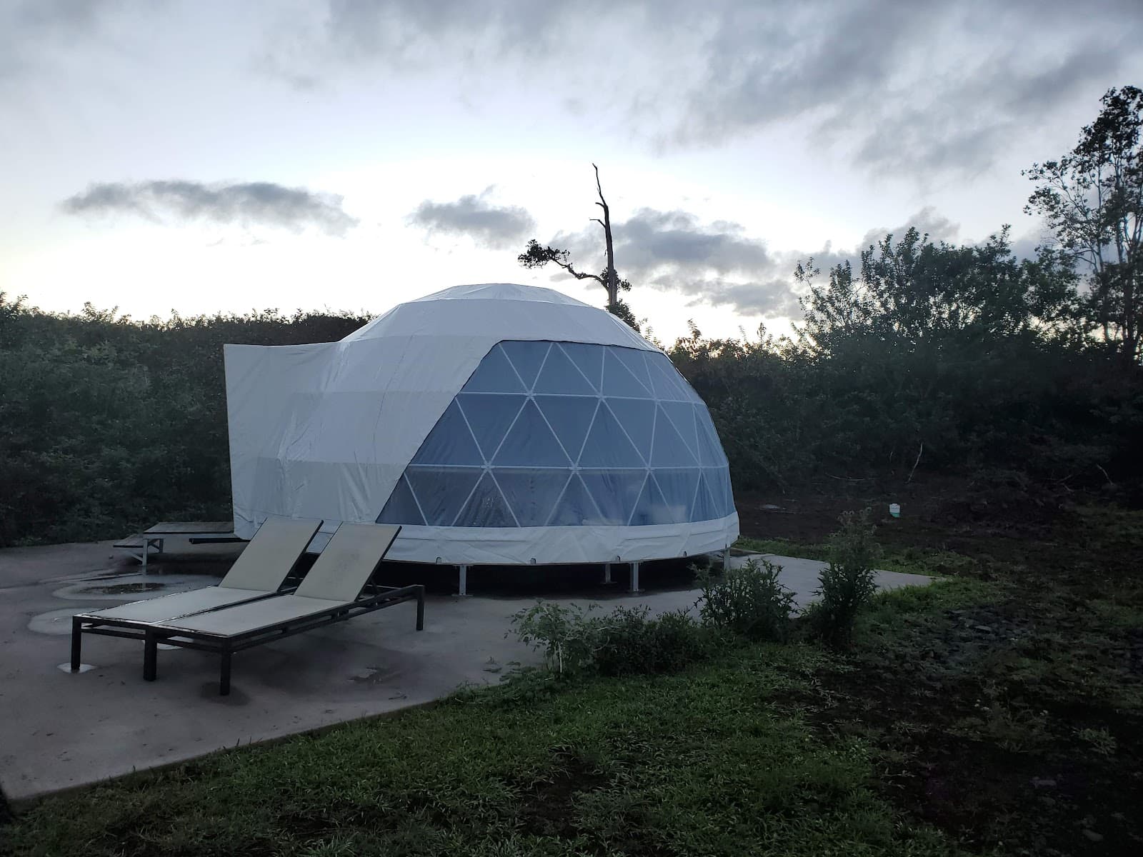 Kealakekua Village Hawaii - Image 1