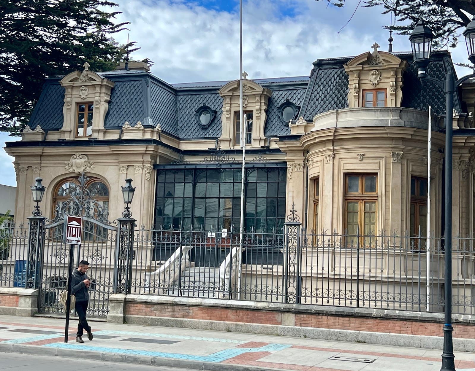 Museo Regional de Magallanes Braun-Menéndez Palace - Image 1