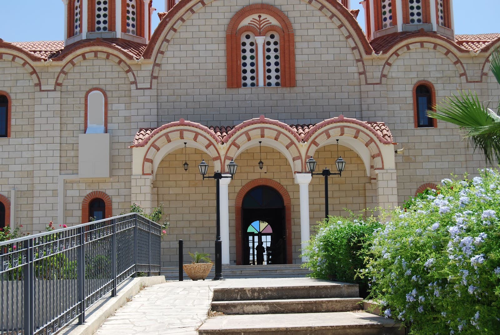 Paralimni Town Square - Image 1