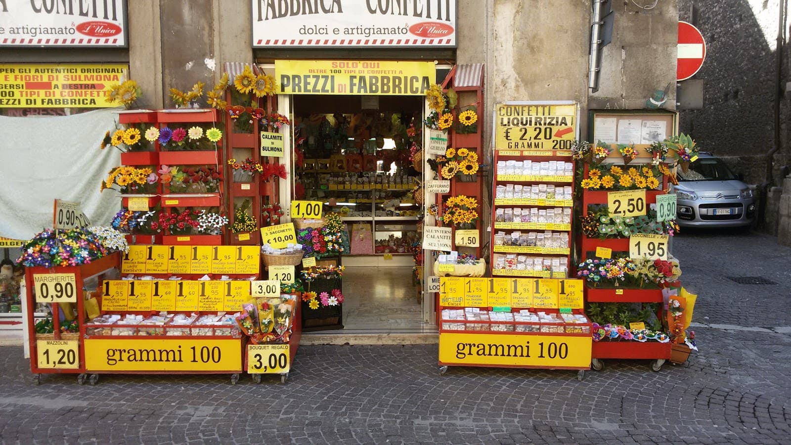 Piazza Garibaldi Market - Image 1