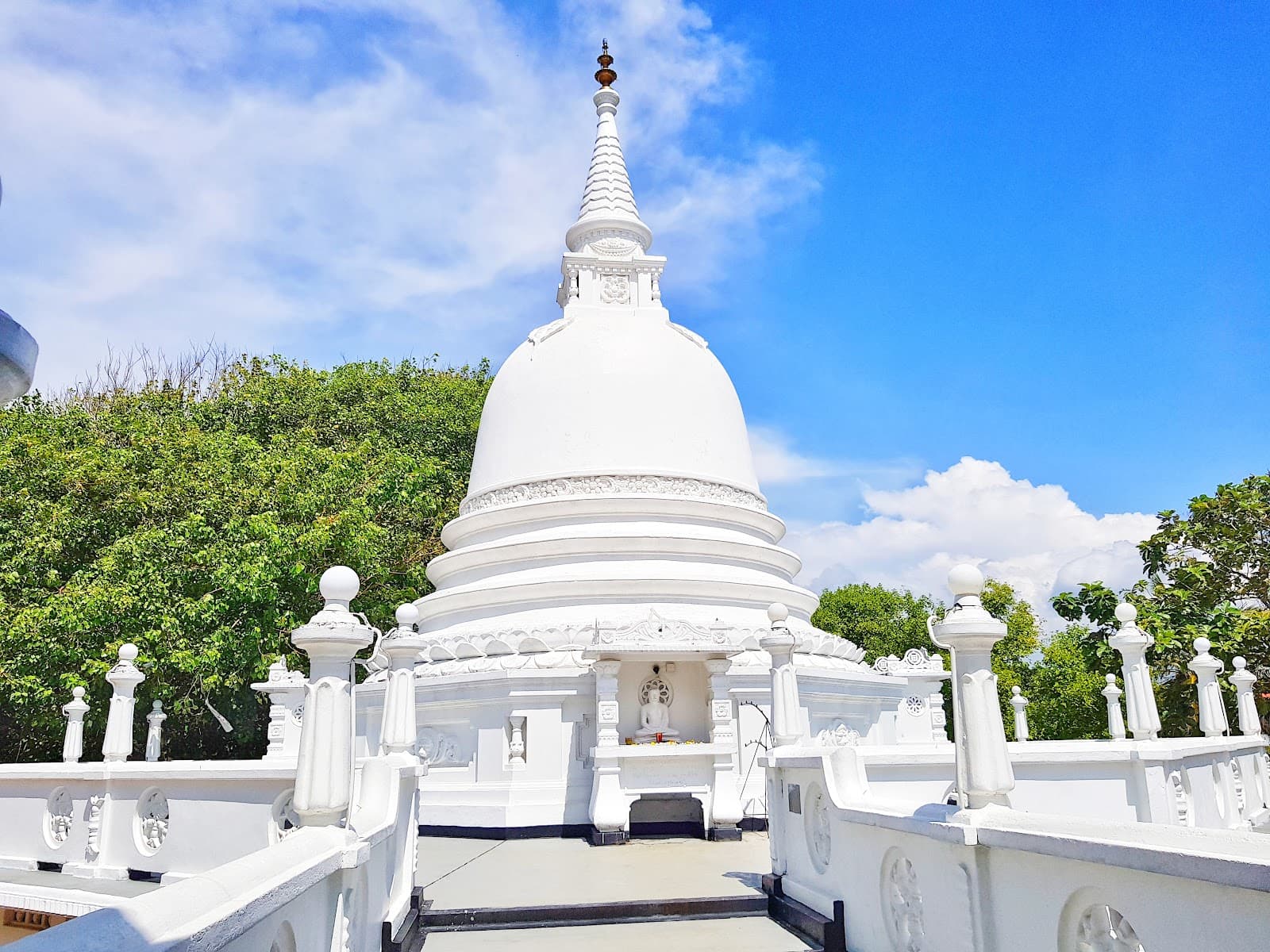 Kumarakanda Maha Viharaya - Image 1