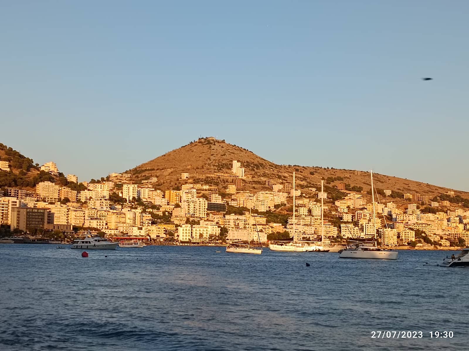 Beachfront Cafés & Restaurants
