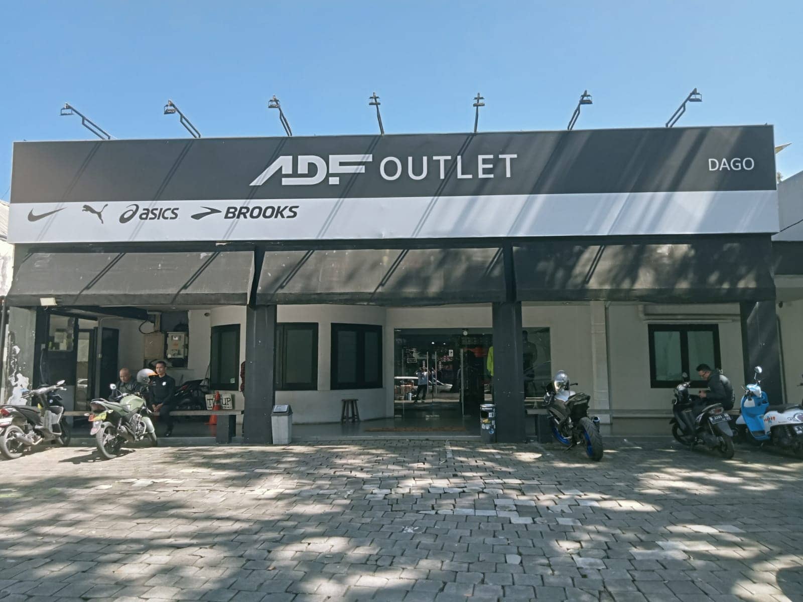 Seasonal Finds & Offers