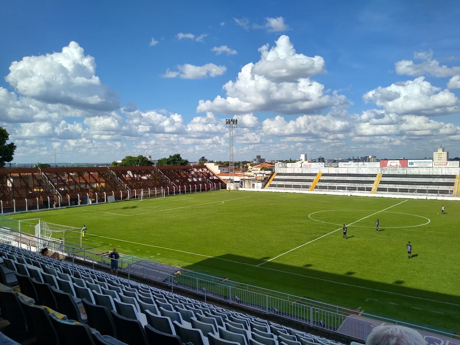 Estádio Antônio Lins Ribeiro Guimarães (União Barbarense) - Image 1