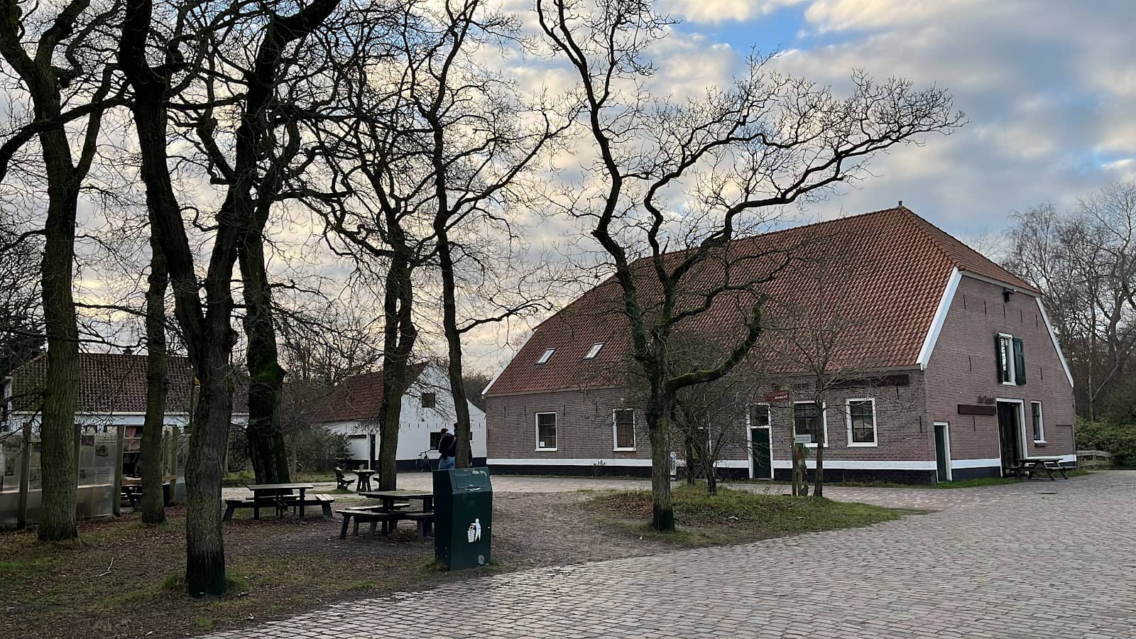 Farm Shop & Cafe