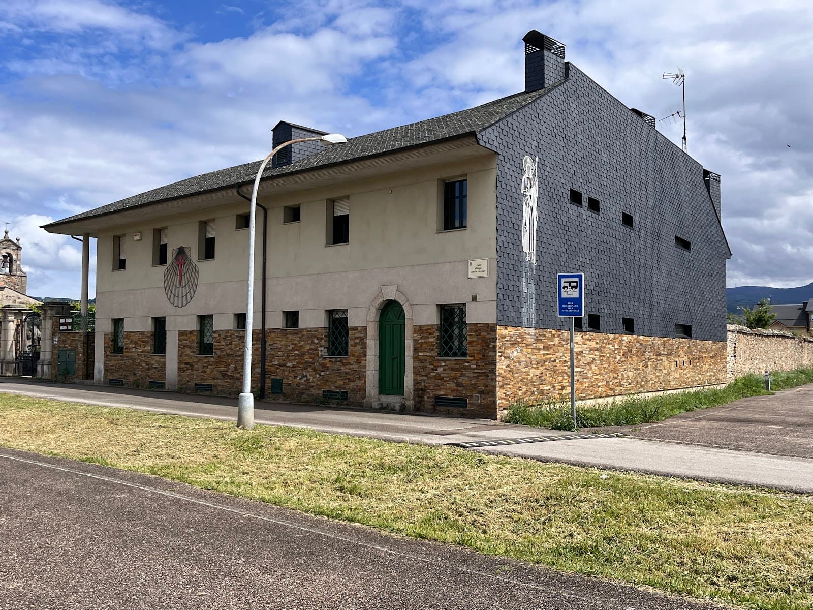 Albergue de San Nicolás de Flüe - Image 1