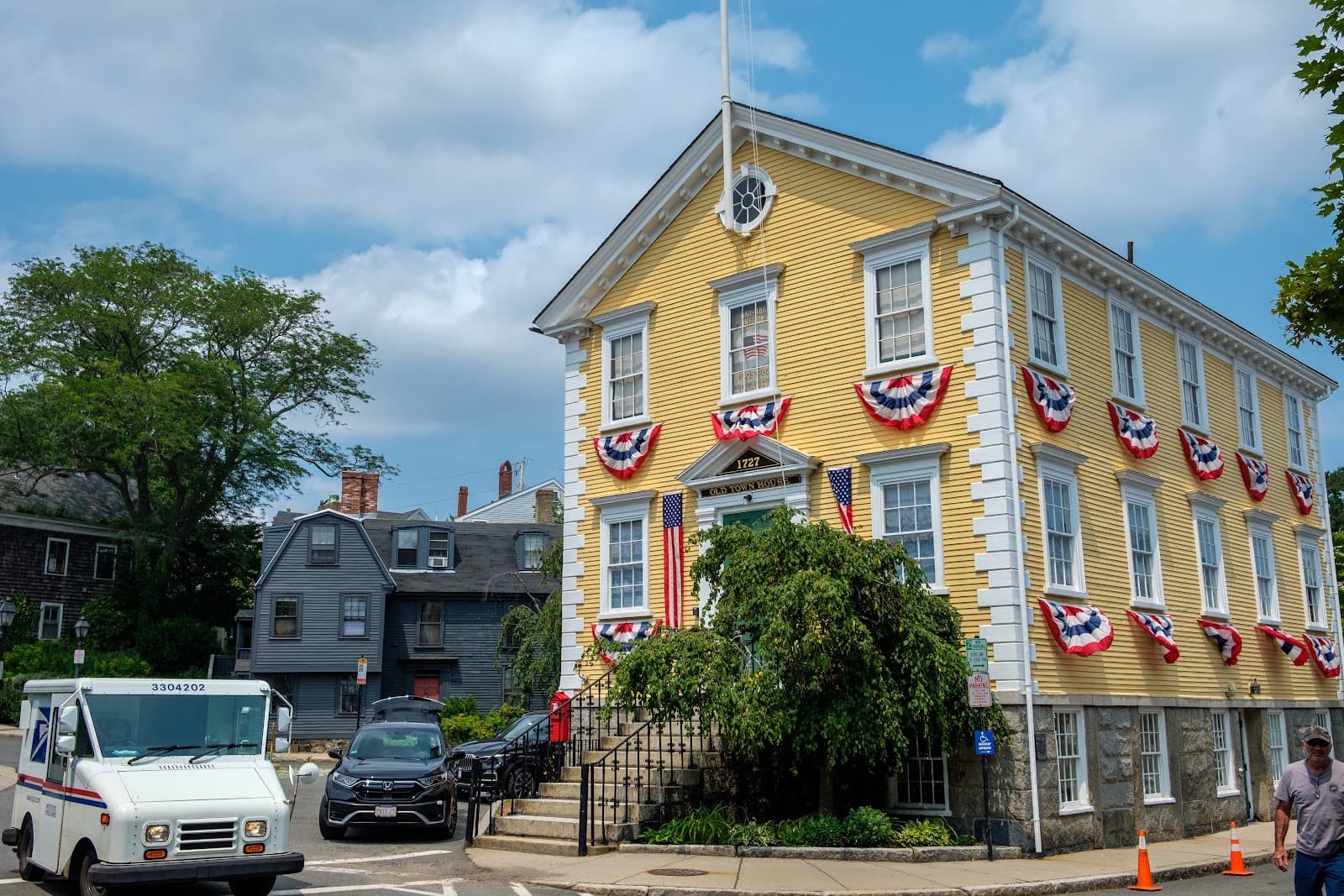 Old Town House (Market Square) - Image 1