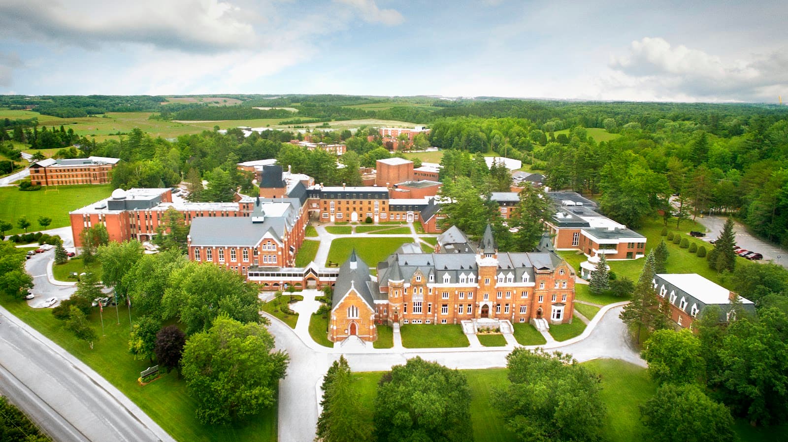 Bishop’s University Campus - Image 1
