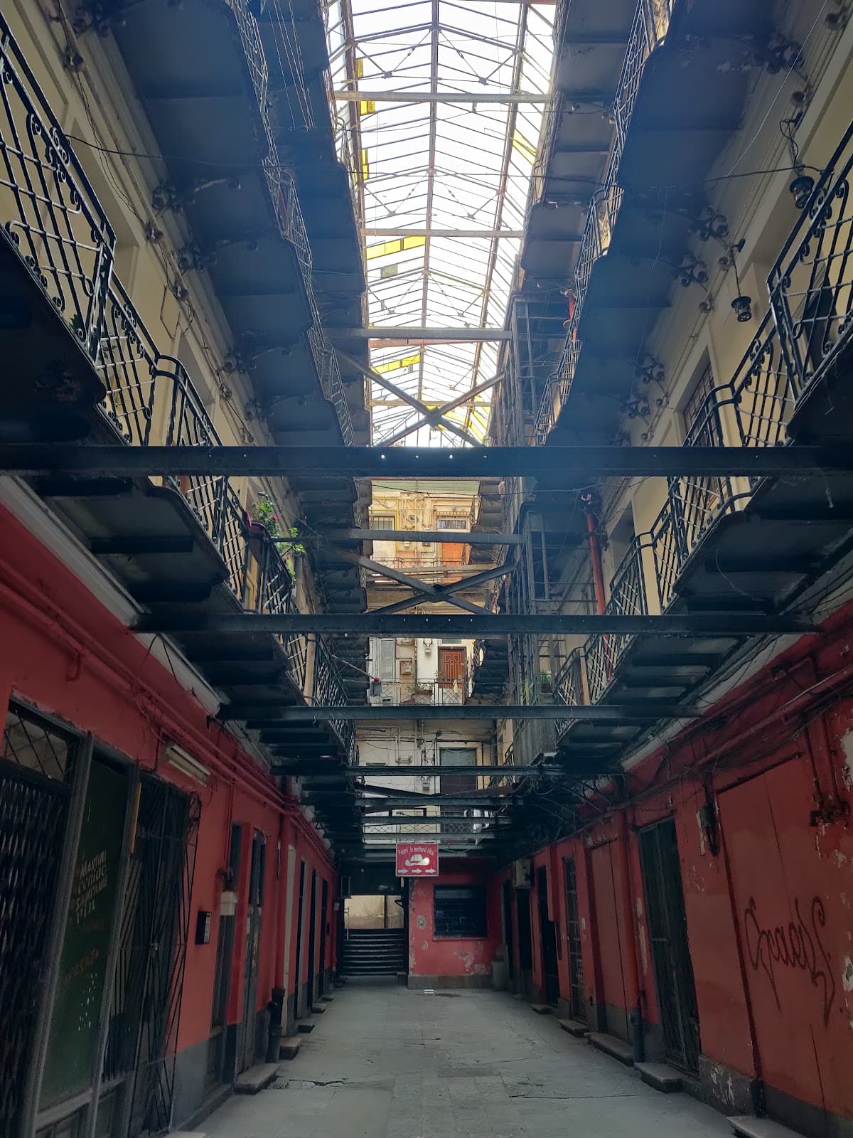 Pasajul Englez - Image 1