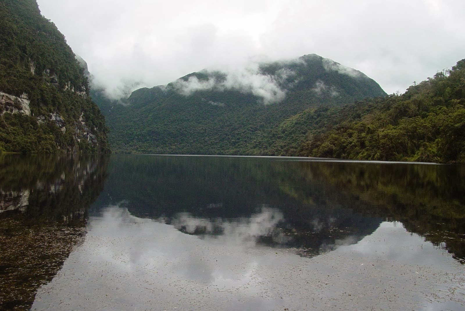 Laguna de los Cóndores - Image 1